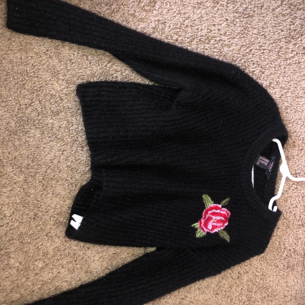 chunk knit rose sweater